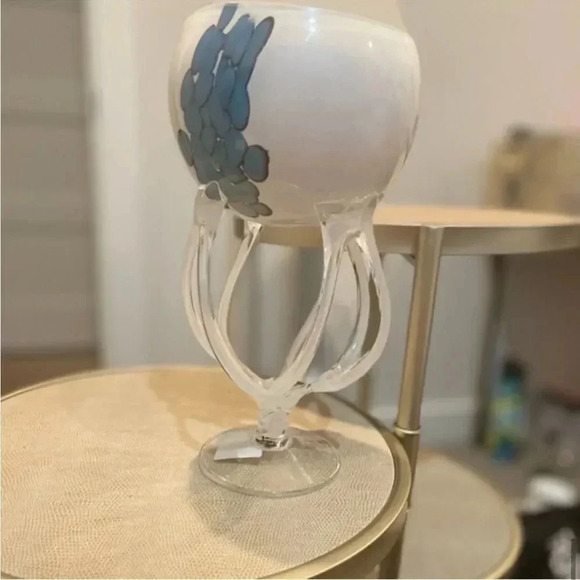 ZORZA MOUTH BLOWN GLASS
JELLYFISH STEM WHITE/BLUE
BERGAMOT CANDLE LARGE - Picture 13 of 14